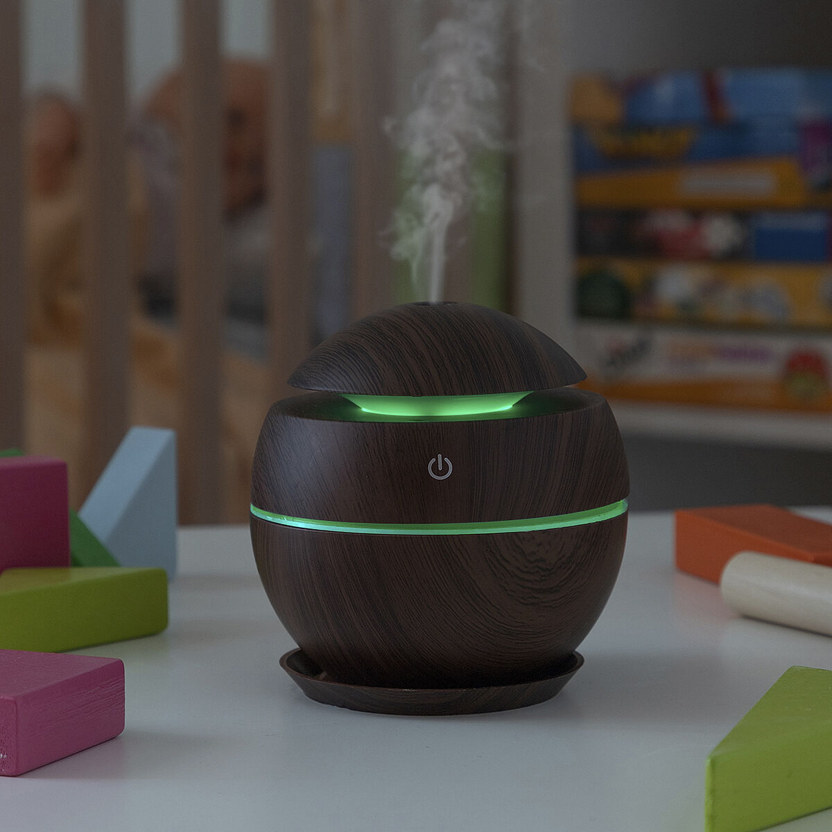 Aroma diffuser with backlight
